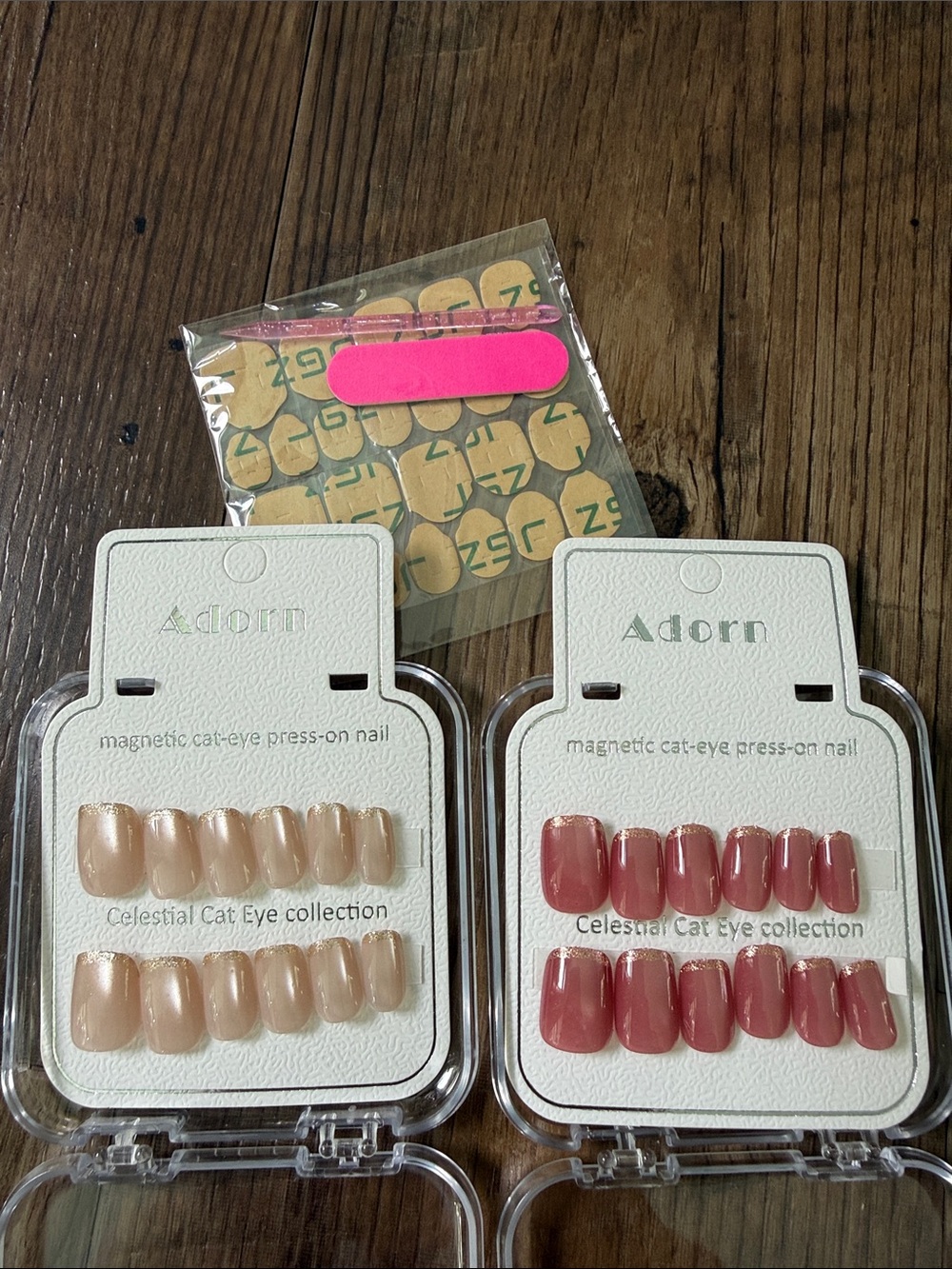Adorn Celestial Cat Eye Press-On Nails — Dusty Rose with Gold Accent
